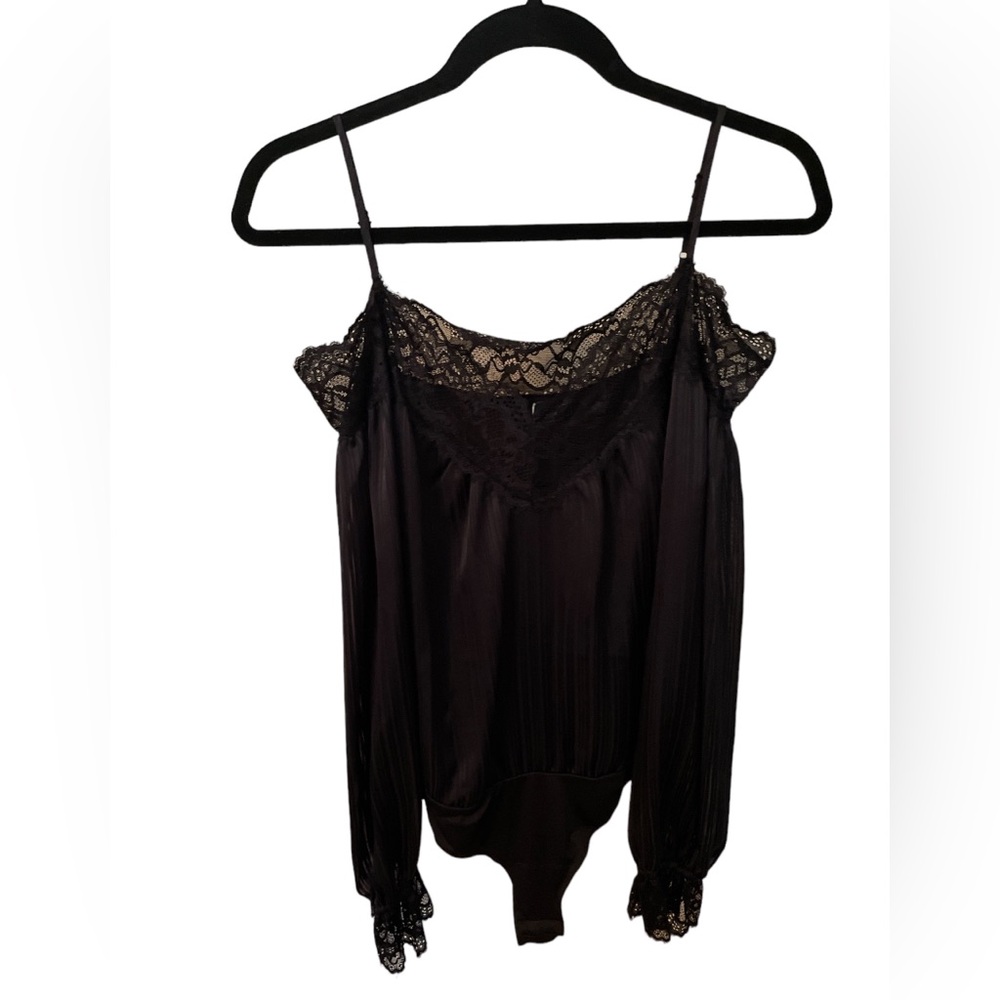 BCBGMAXAZRIA Size: Medium Black Lace Bodysuit New with tags